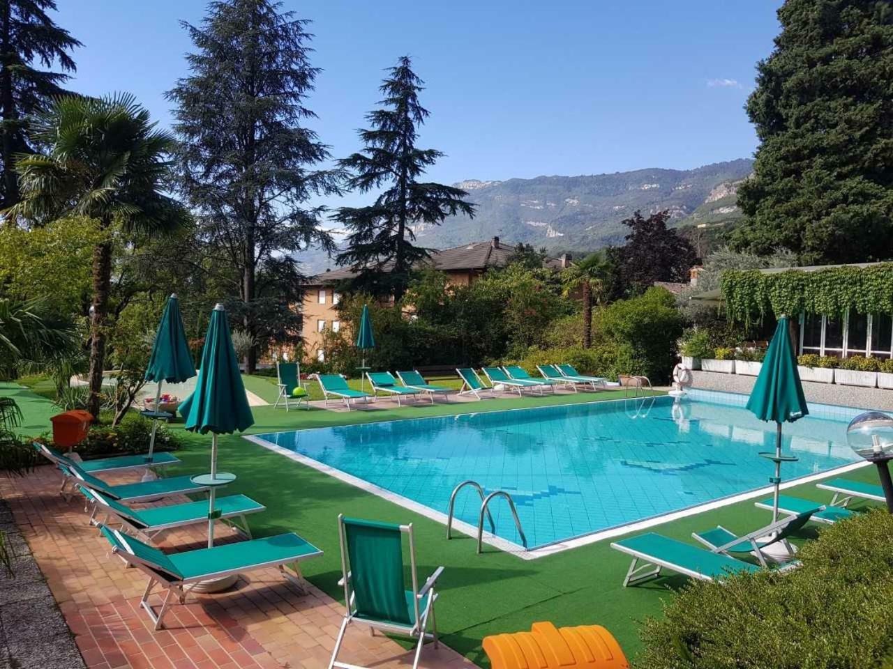 Residence Concaverde Pomarolo Luaran gambar